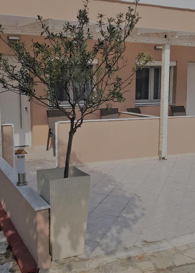 Ioni Rooms Potos Bagian luar foto