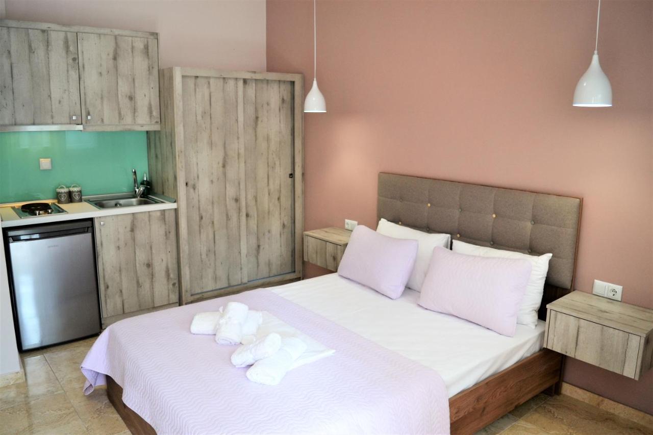 Ioni Rooms Potos Bagian luar foto