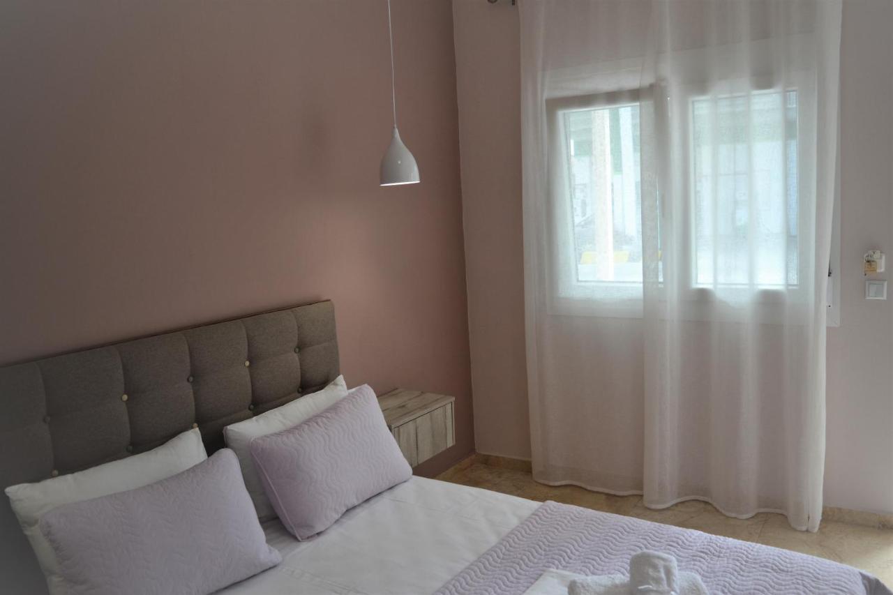 Ioni Rooms Potos Bagian luar foto