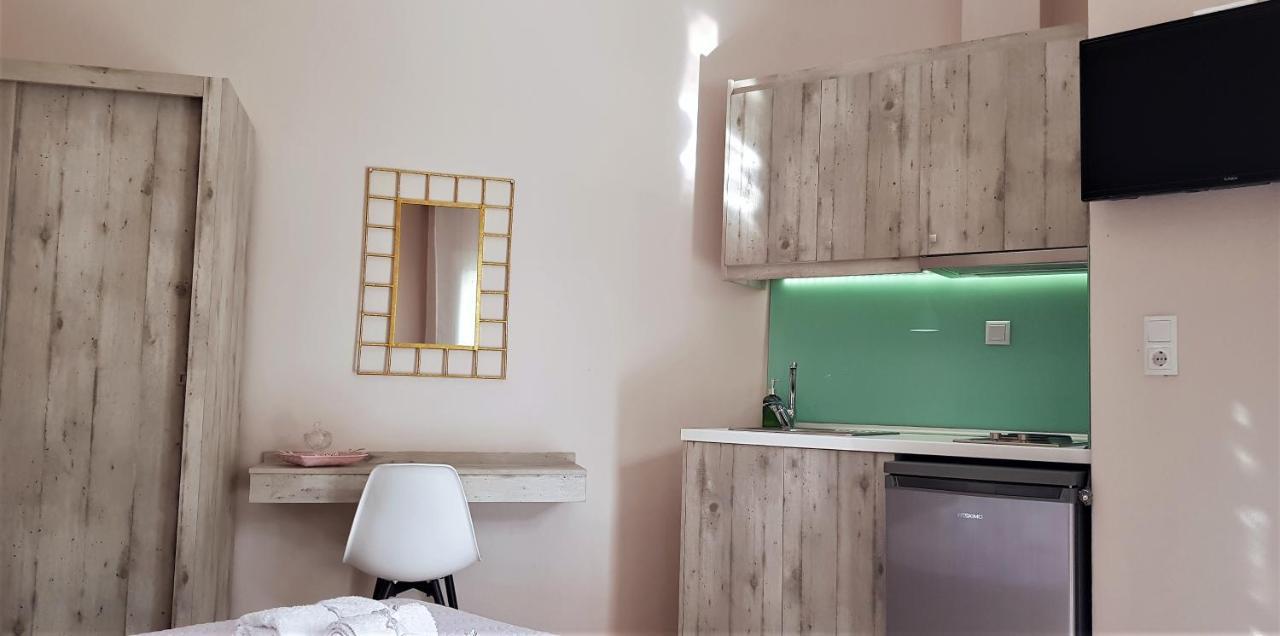Ioni Rooms Potos Bagian luar foto
