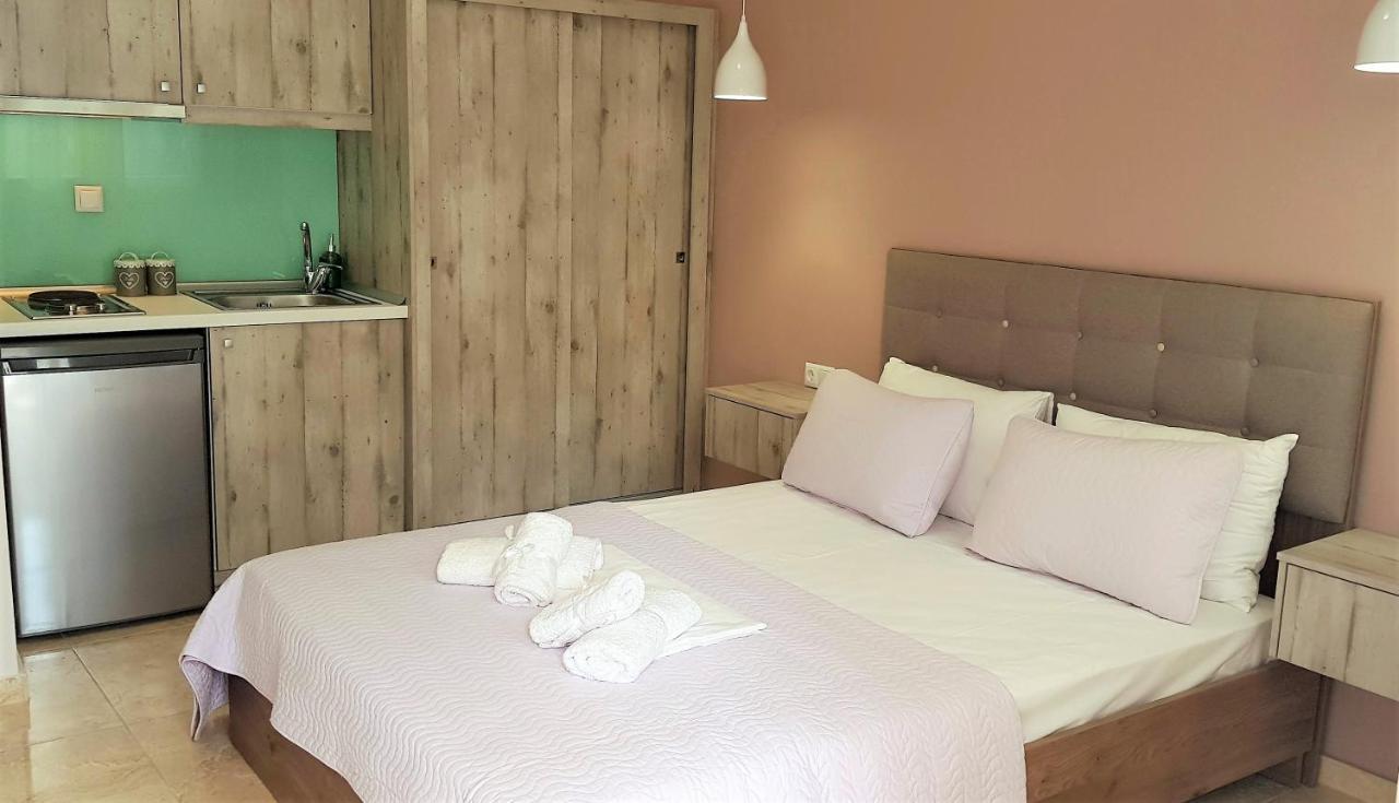 Ioni Rooms Potos Bagian luar foto